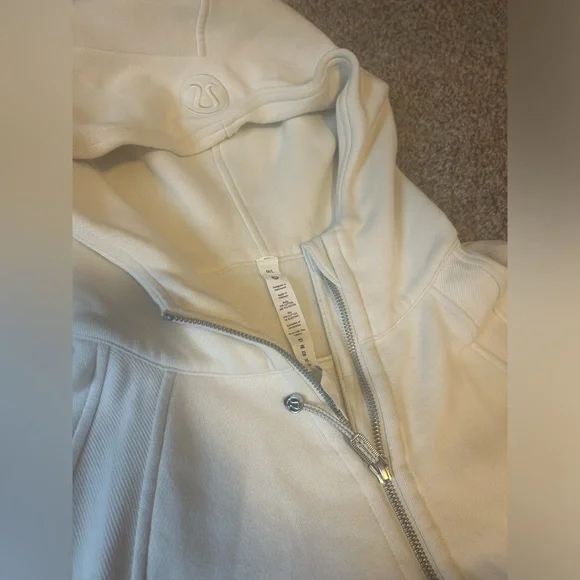 Lululemon scuba! - Picture 2 of 4